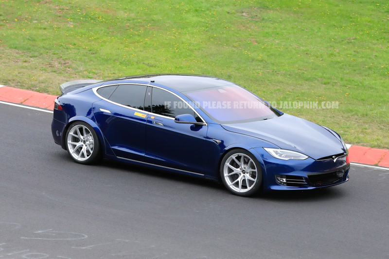 Illustration for article titled Here's What Happened With Tesla's Ambitious First Attempt At The Nürburgring